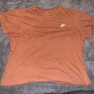 [SOLD] The Nike Tee XXL Burnt Orange/Tan Excellent Condition T-Shirt